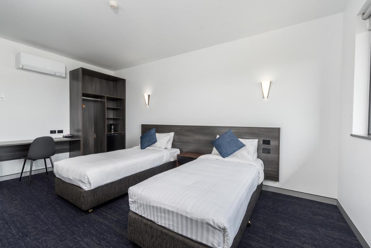מאטילנד Thornton Executive Hotel מראה חיצוני תמונה