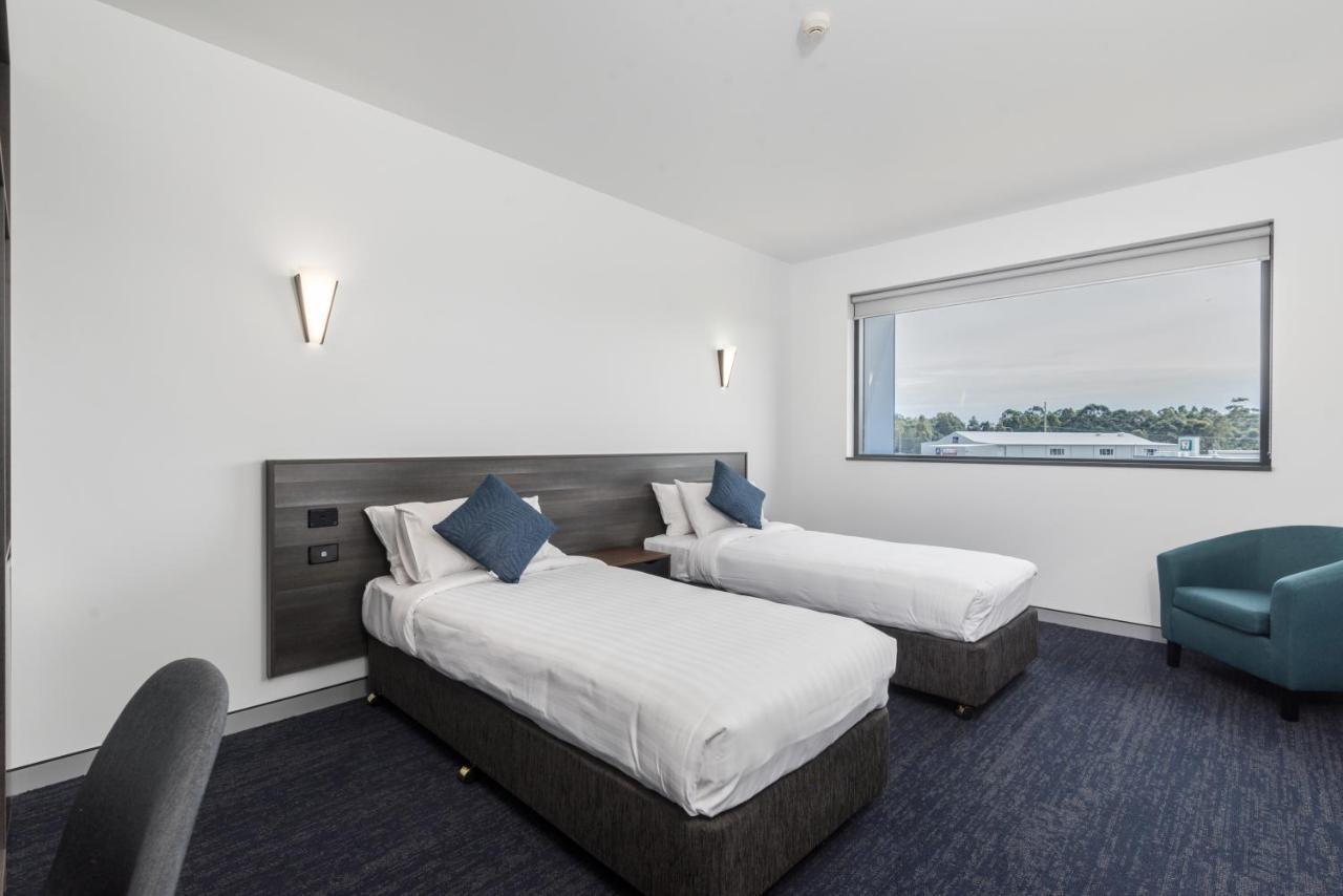 מאטילנד Thornton Executive Hotel מראה חיצוני תמונה