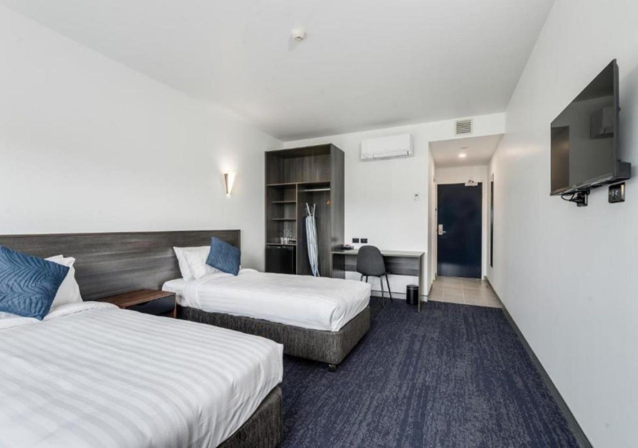 מאטילנד Thornton Executive Hotel מראה חיצוני תמונה